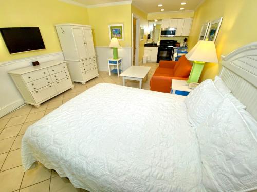 Island Inn of Atlantic Beach - photo 18