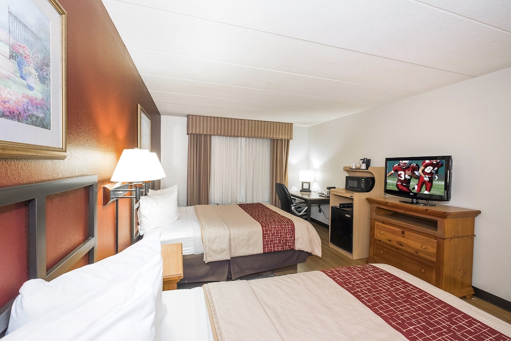 Red Roof Inn & Suites Stafford VA - photo 16