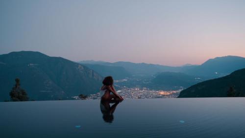 Served Apartements Belvedere — 4-Star Luxury Hotel in San Genesio Atesino, Italy