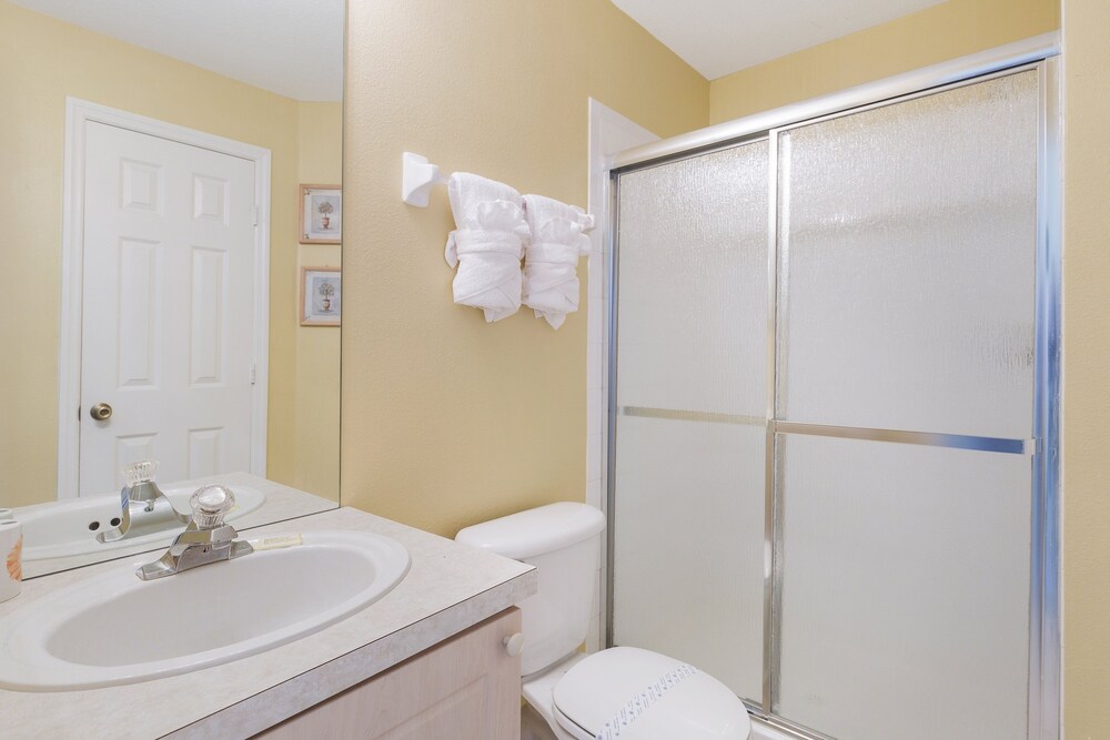 Sunshine Station Spacious 4 bed Windsor Palms resort home that's close to Disney - photo 18