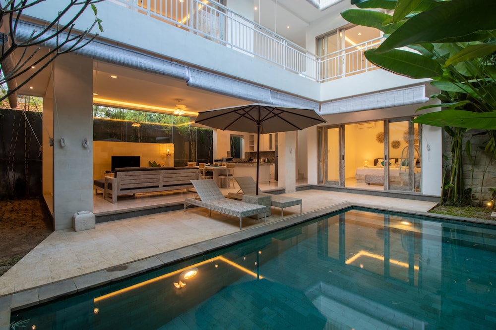 Sayang Sanur Villa VI — 4-Star Luxury Hotel in Denpasar, Indonesia