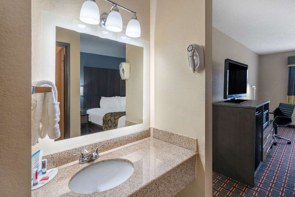 Baymont by Wyndham Tupelo - photo 14