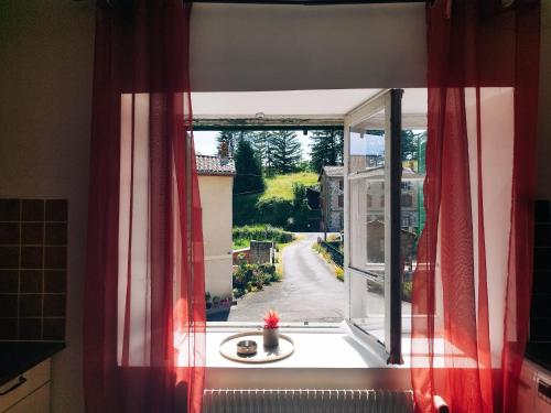 Charmant Studio Tout Equipe - last minute hotel in Unknown City