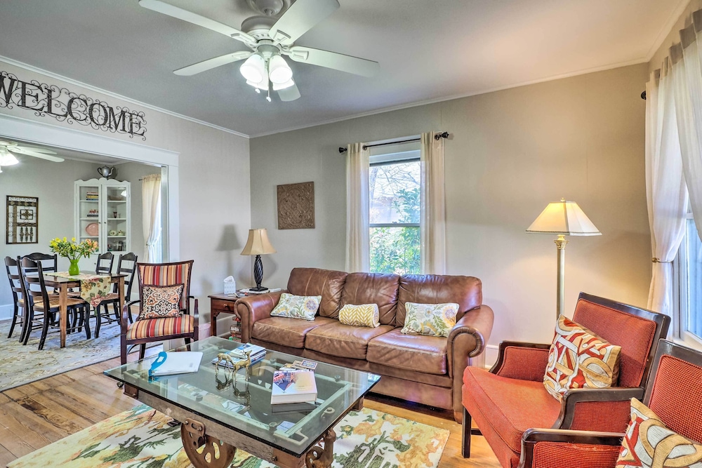 Georgetown Vacation Rental Close to Town Square - photo 19