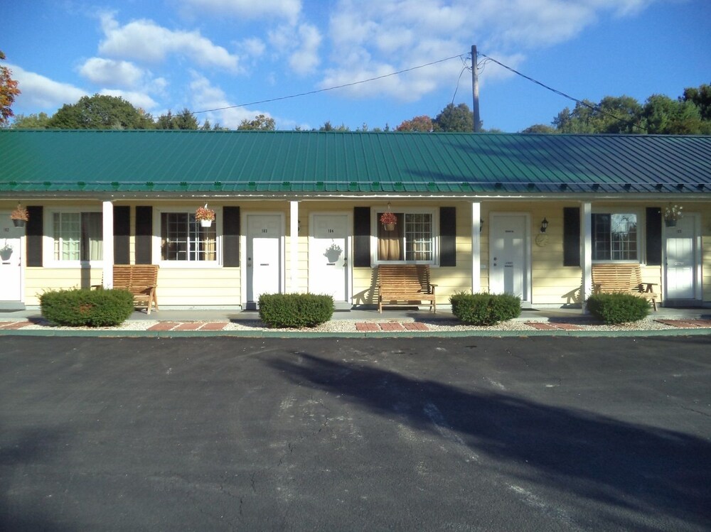 The Weathervane Motel - photo 27