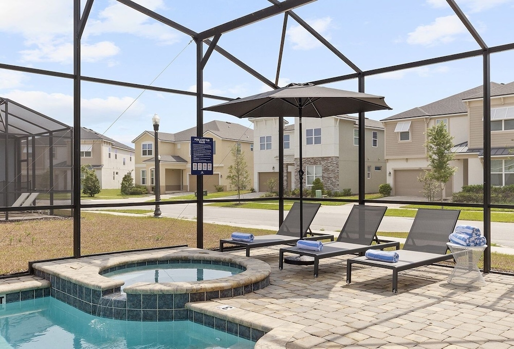 Coconut Breeze Getaway Resort Facilities Access 9 Bedroom Home by Overmoon - photo 31