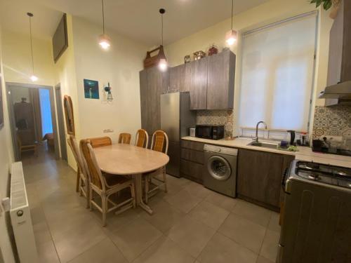 Nice Loft on Uznadze Street