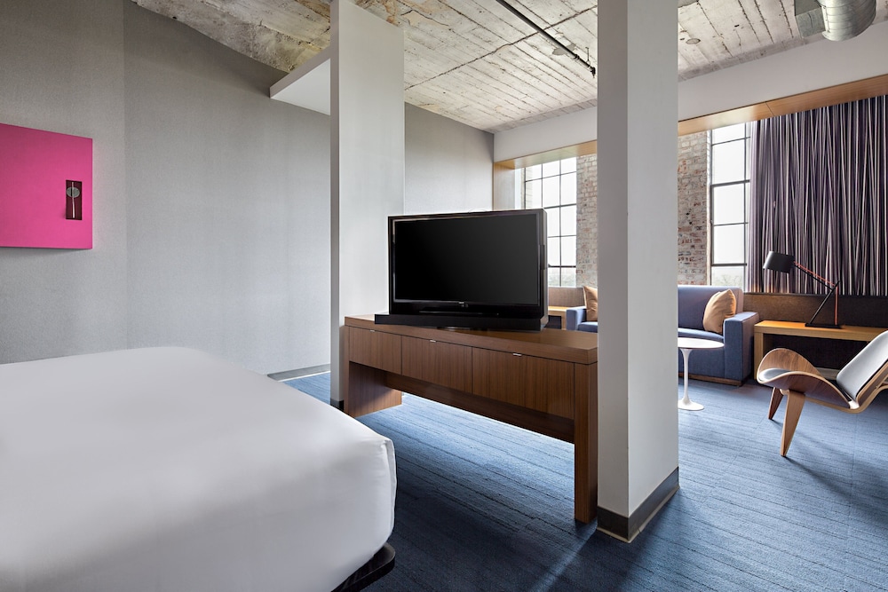 Aloft Dallas Downtown - photo 11