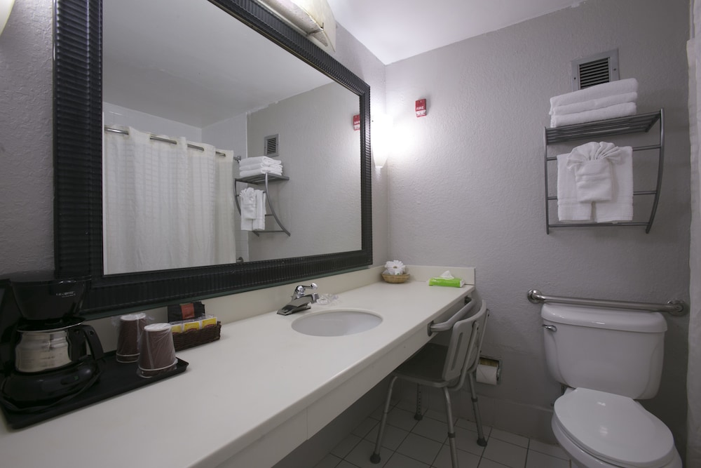 The Inn at Boynton Beach - photo 19