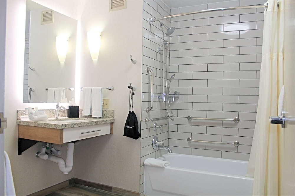 Homewood Suites by Hilton Chicago Downtown - photo 26