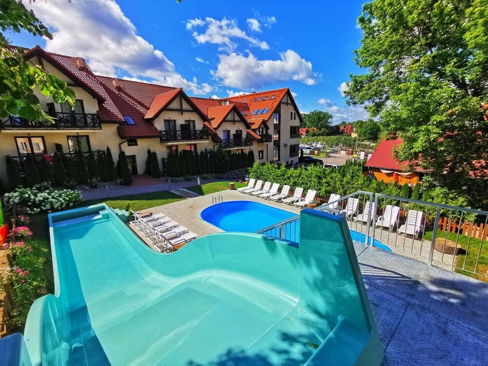 Hotel Santa Monica — hotel in Mikolajki