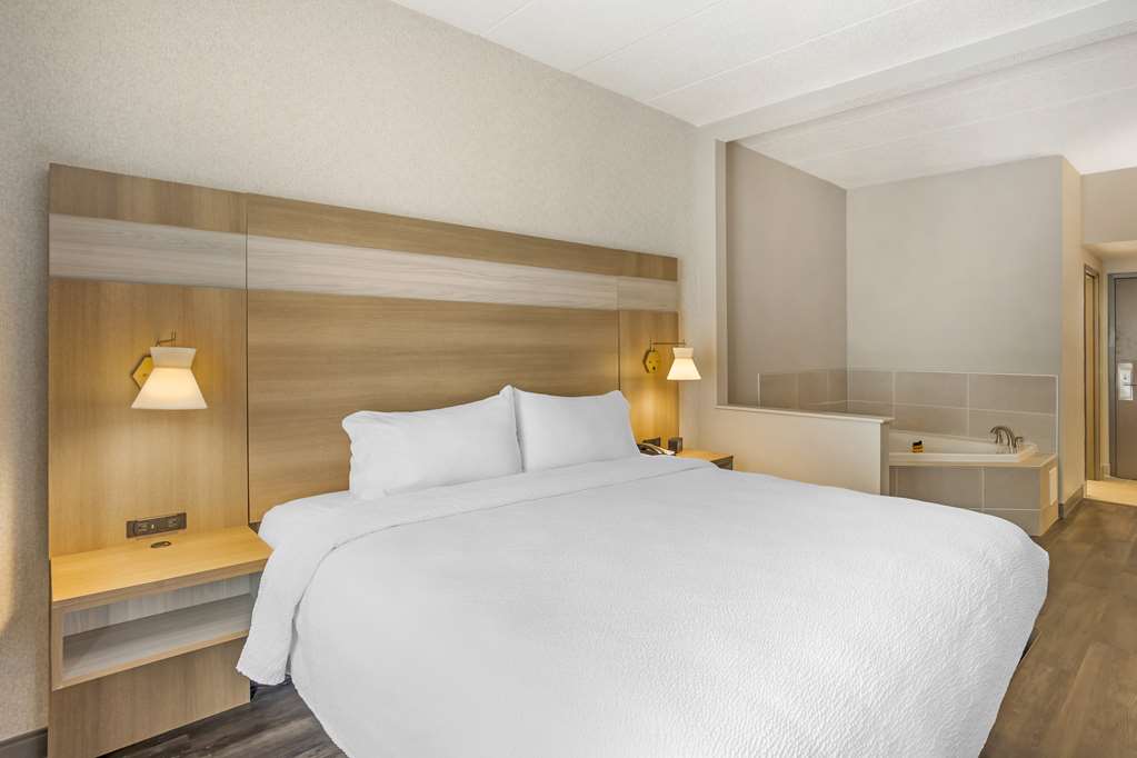 Best Western Plus Heritage Rail Inn Suites - photo 49