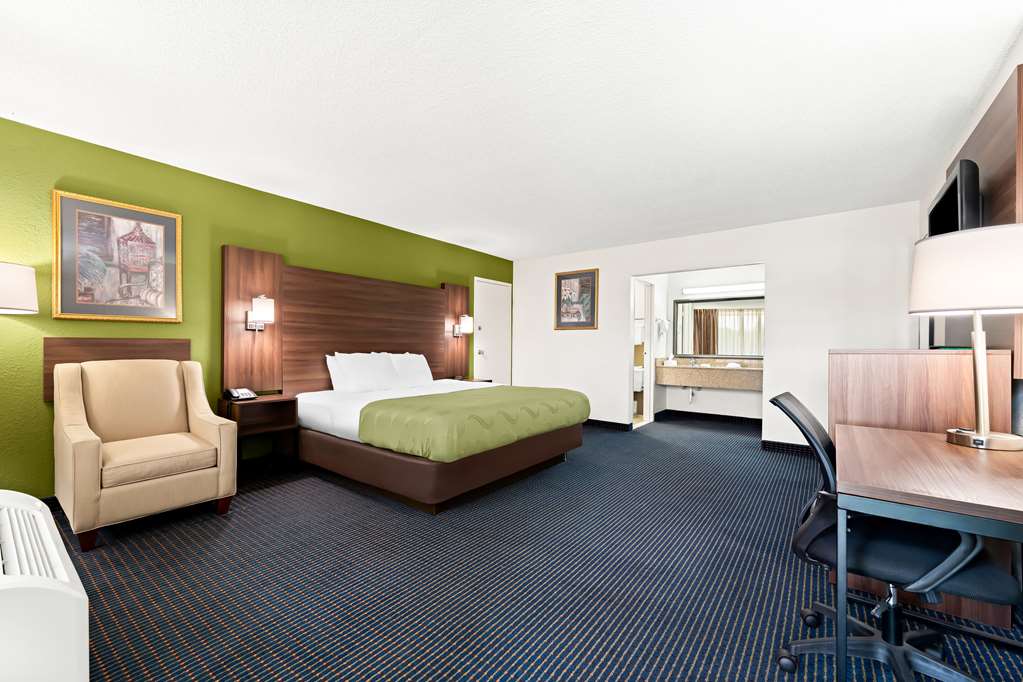 Quality Inn Americus - photo 10