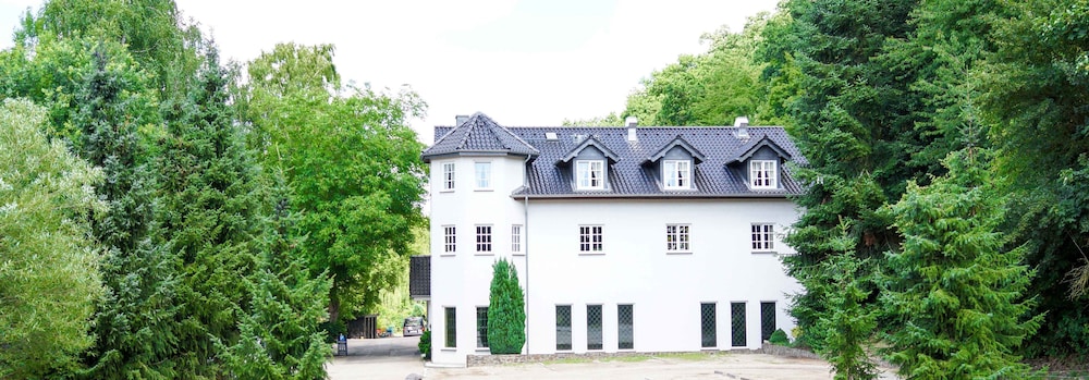 Landgasthaus Steinsmuhle — Bad Muenstereifel
