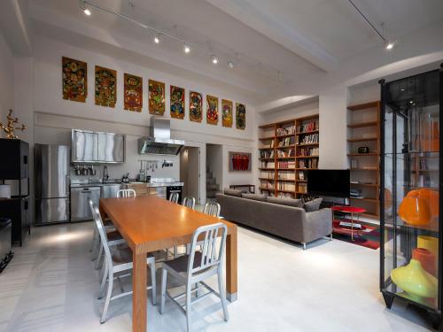Stile e Design a Parco Sempione — 4-Star Luxury Hotel in Milan, Italy