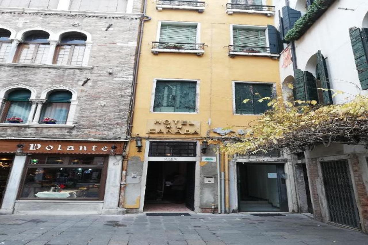 Hotel Canada - last minute hotel in Venice