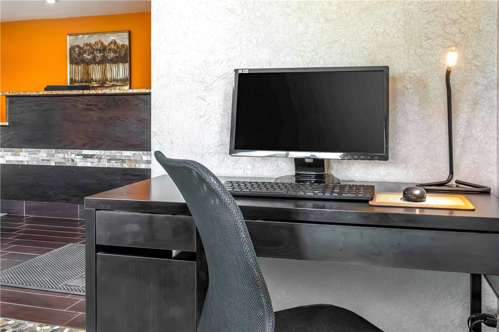 Quality Inn & Suites Brandenburg Fort Knox - photo 35