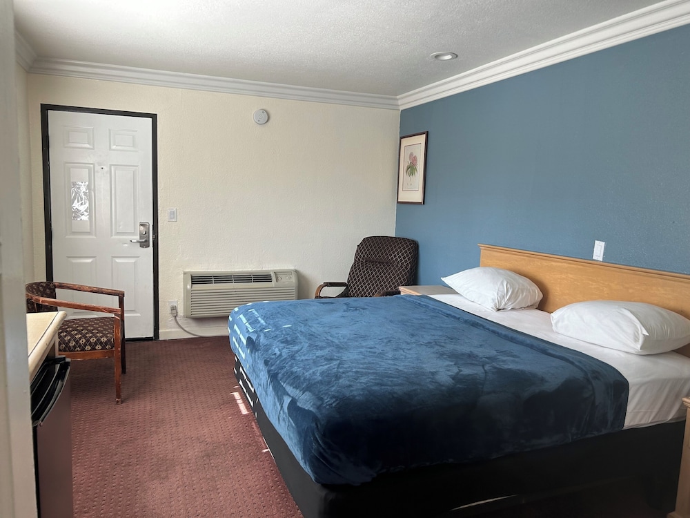 Welcome Inn on Colorado Blvd - photo 12