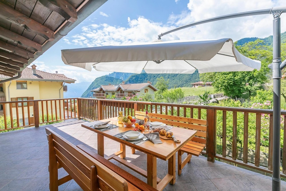 Casa Tra Borgo e Lago — 4-Star Luxury Hotel in Tenno, Italy