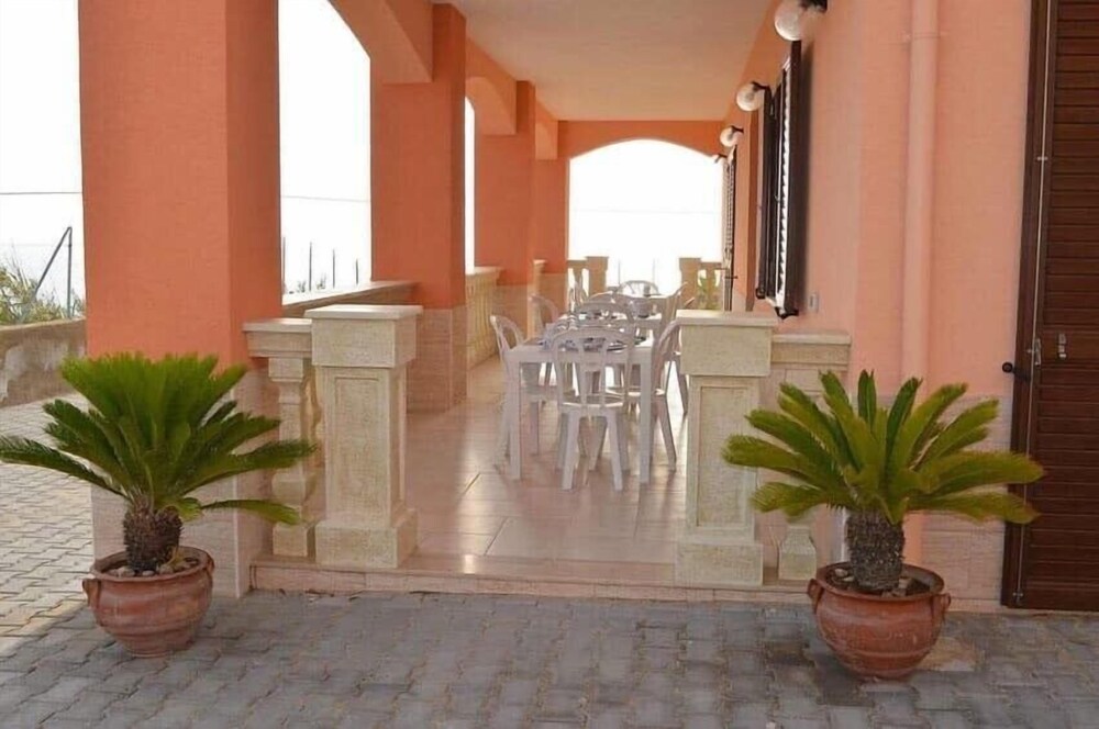 Carrubella Santa Zita — 4-Star Luxury Hotel in Licata, Italy