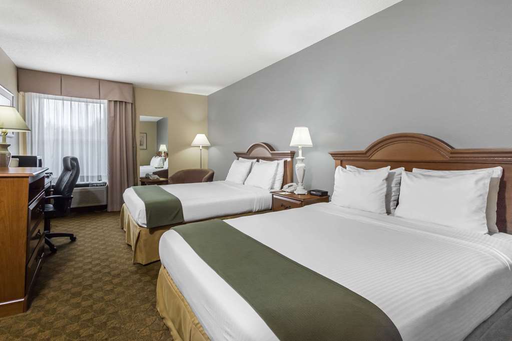 Days Inn by Wyndham Selma - photo 7