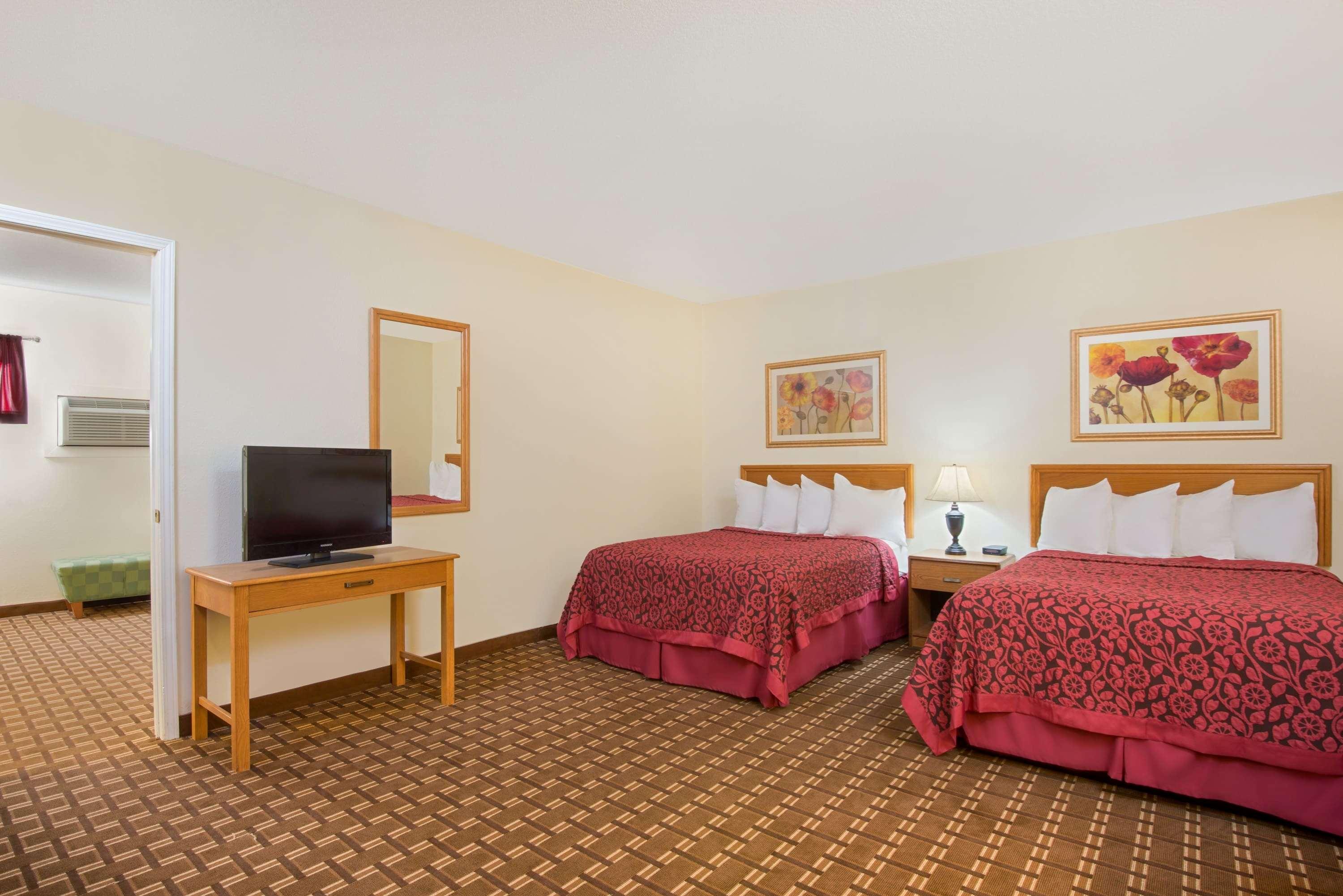 Days Inn by Wyndham Fremont - photo 40