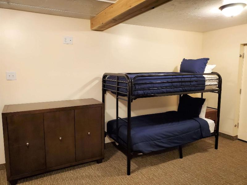 Jefferson Hills Motel - photo 24