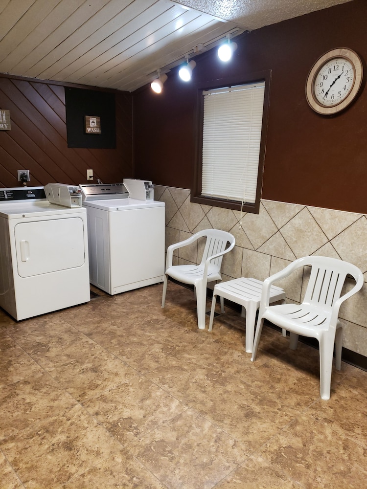 Super 8 by Wyndham North Platte - photo 51
