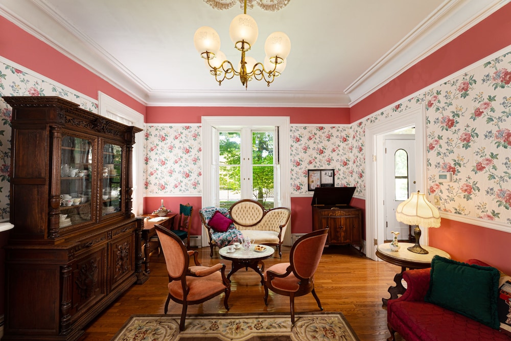Rosemont Inn Bed & Breakfast - photo 81