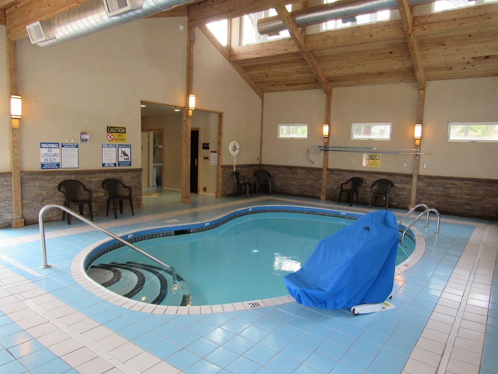 Lake 'N Pines Motel - photo 59