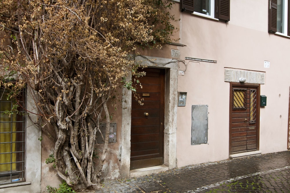 Loft in Trastevere — 4-Star Luxury Hotel in Rome, Italy