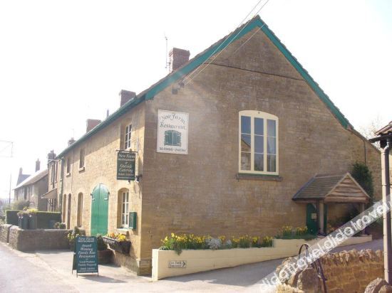 New Farm Restaurant — 4-Star Luxury Hotel in South Petherton, United Kingdom