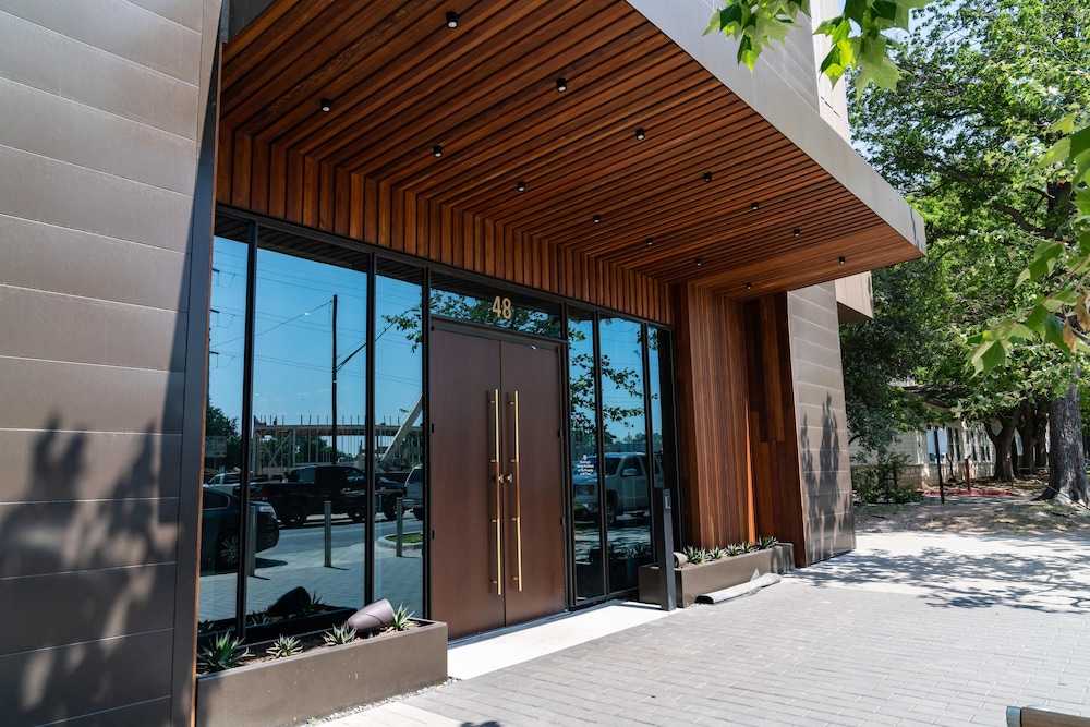 Austin Condo Hotel - photo 831