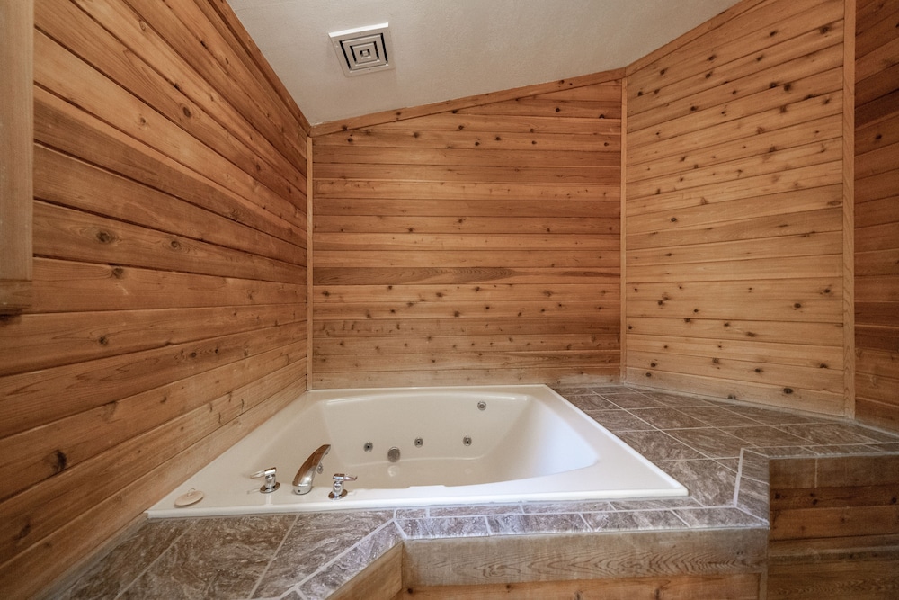 Telemark Northwoods Lodging - photo 80