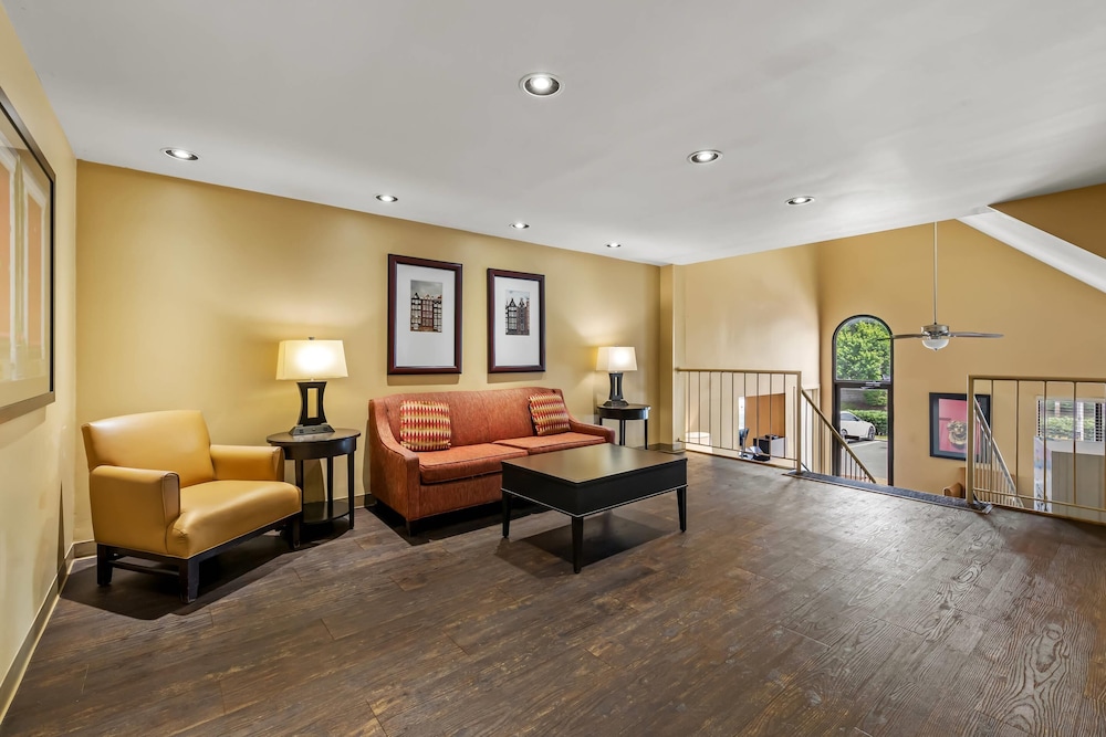 Suburban Studios Brentwood Nashville - photo 7