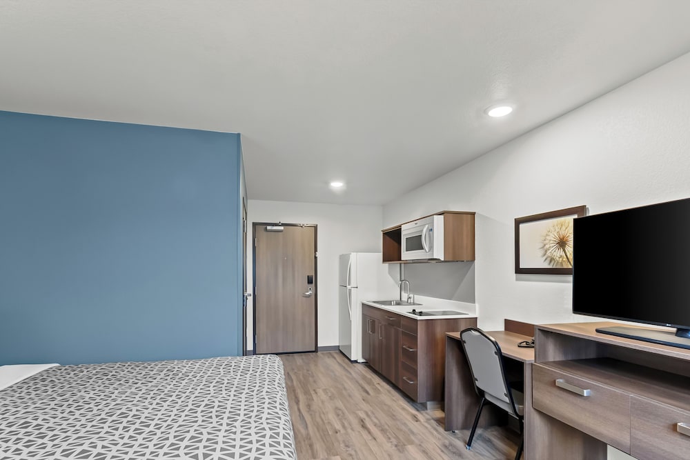 WoodSpring Suites Beaverton Portland West - photo 19