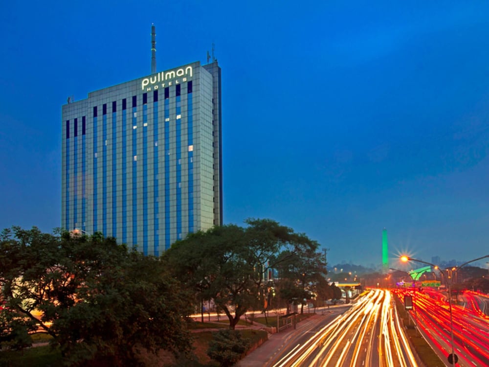 Pullman Sao Paulo Ibirapuera — 4-Star Luxury Hotel in Sao Paulo, Brasil