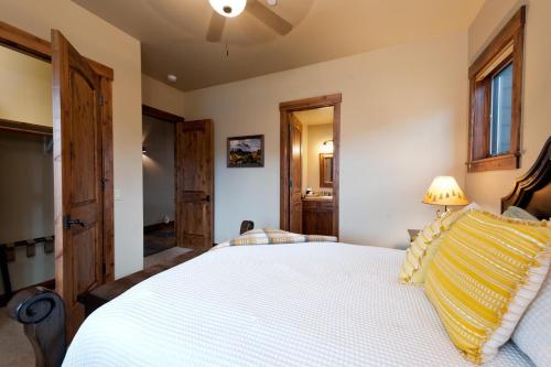 Twilight 48 Penstock Court - photo 38