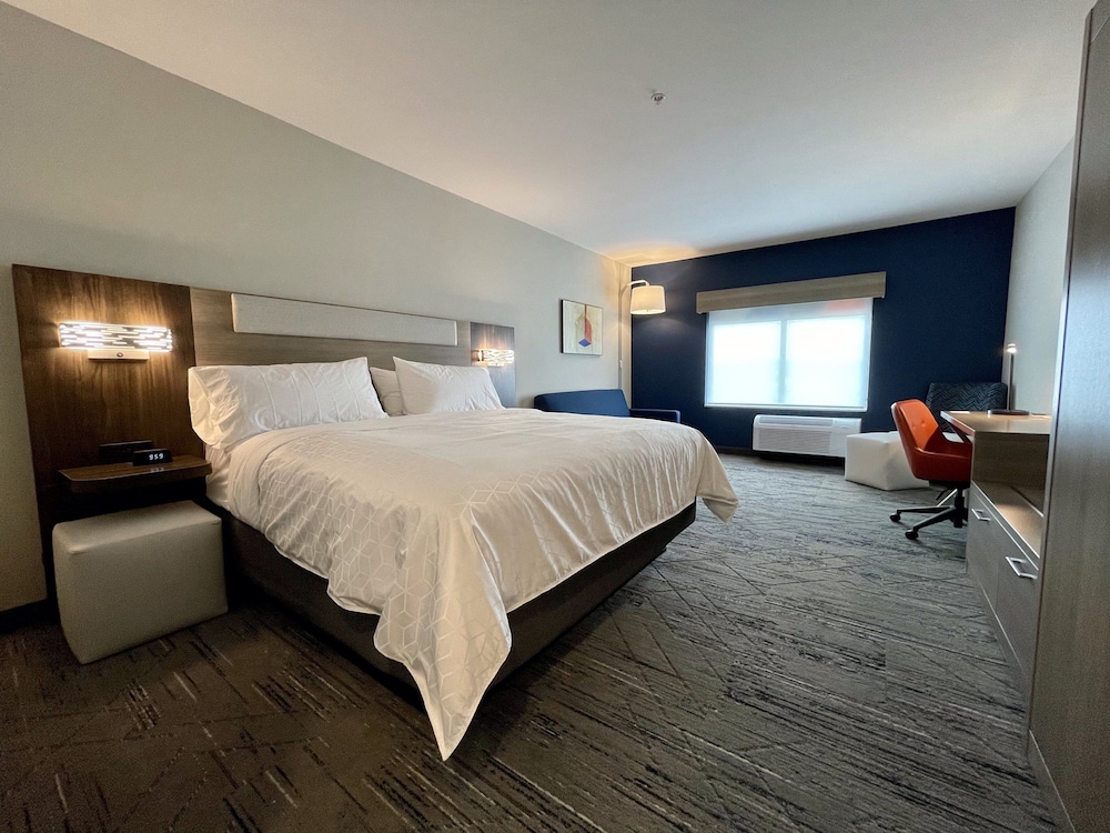 Holiday Inn Express & Suites Ft. Smith Airport by IHG - photo 8