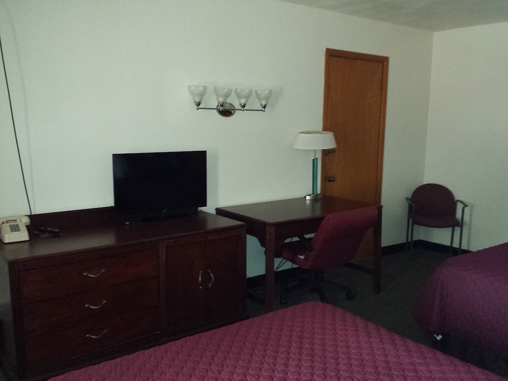 West Plains Motel - photo 17