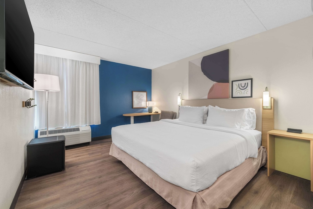 Spark by Hilton Colorado Springs I 25 Central - photo 9