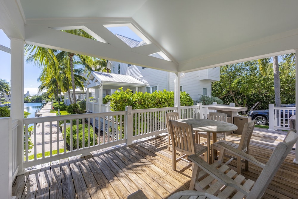Coral Lagoon Resort Villas & Marina by KeysCaribbean - photo 39