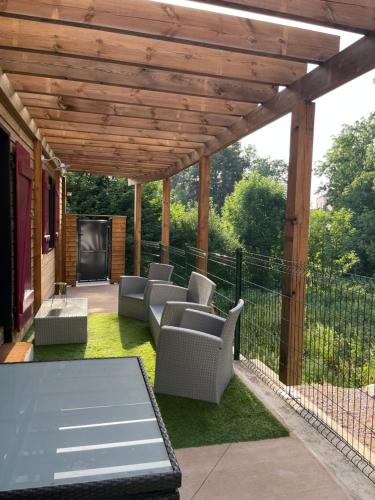 Le Retro — hotel in Eloyes