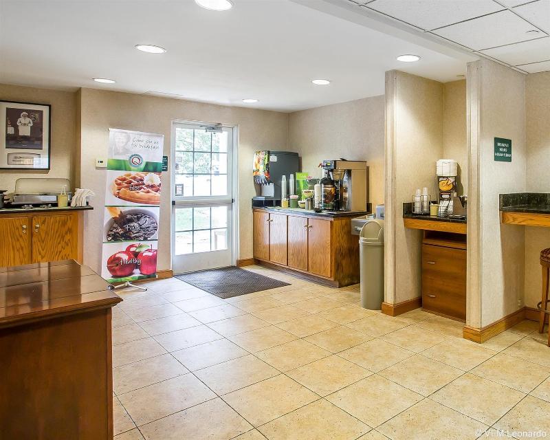 Quality Inn & Suites Mt. Juliet - photo 7
