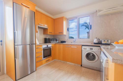 Villa 1 Sandy Beach Villas Heated pool Jacuzzi Private Beach Area Sea Views