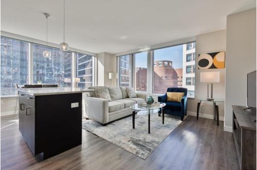 Modern Apt in Seaport with Gym — 4-Star Luxury Hotel in Boston, United States