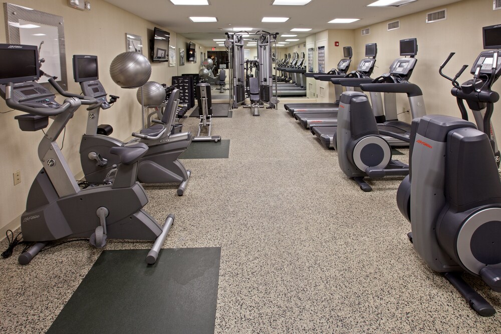 Holiday Inn Evansville Airport - photo 10