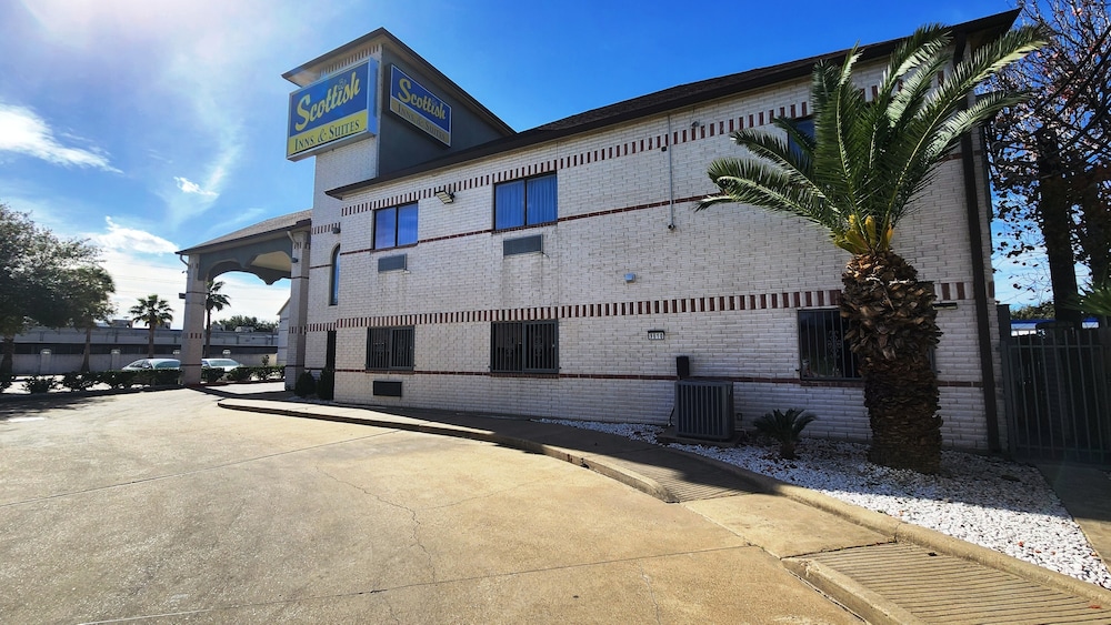 Scottish Inns & Suites Sam Houston Pkwy - photo 29