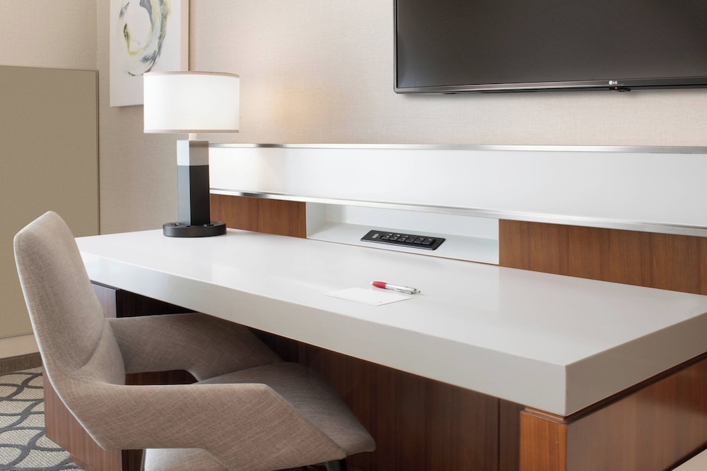 Marriott Dallas Allen Hotel & Convention Center - photo 17