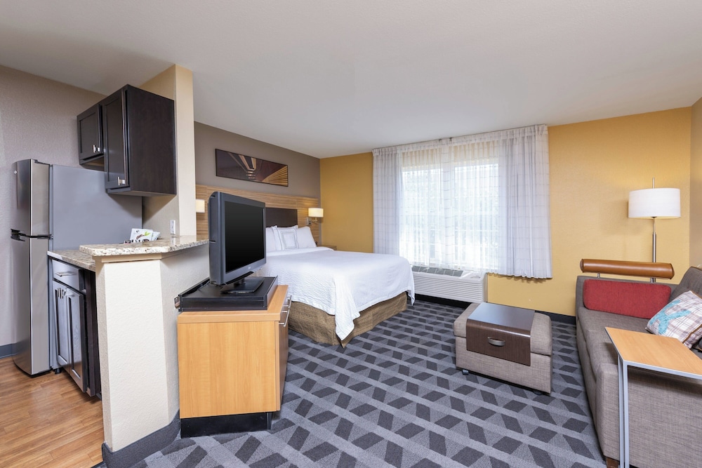 Towneplace Suites by Marriott East Lansing - photo 4